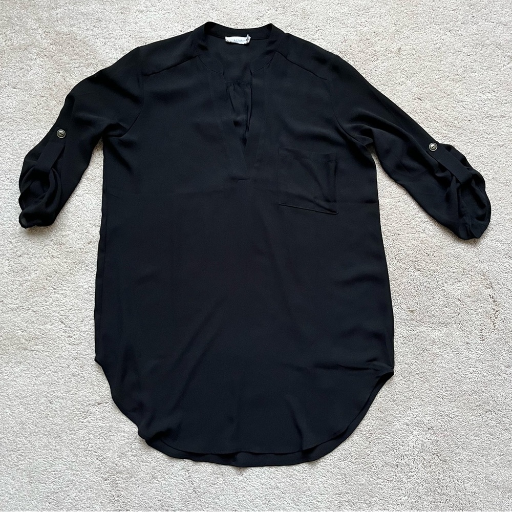 SOLD on Ⓜ️! Lush Black Tunic Blouse S